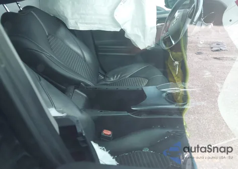 2019 Toyota Camry Se z USA, uszkodzony, nr VIN 4T1B11HK1KU725504